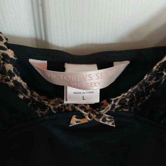 Victoria Secret Very Sexy Collection Black Chemise SZ L Cheetah print lace - Picture 4 of 5